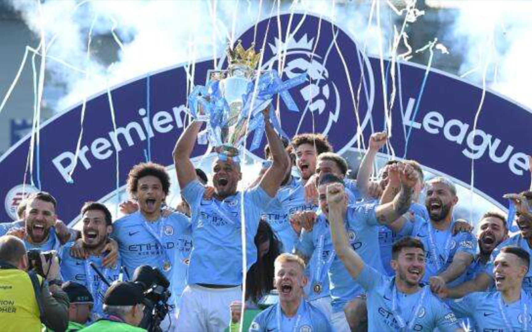 足球管理制 足球管理制